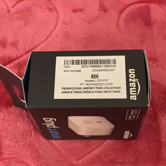 Amazon Smart Plug - Picture 3 of 5